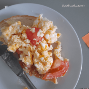 Eggs on toast TINY
